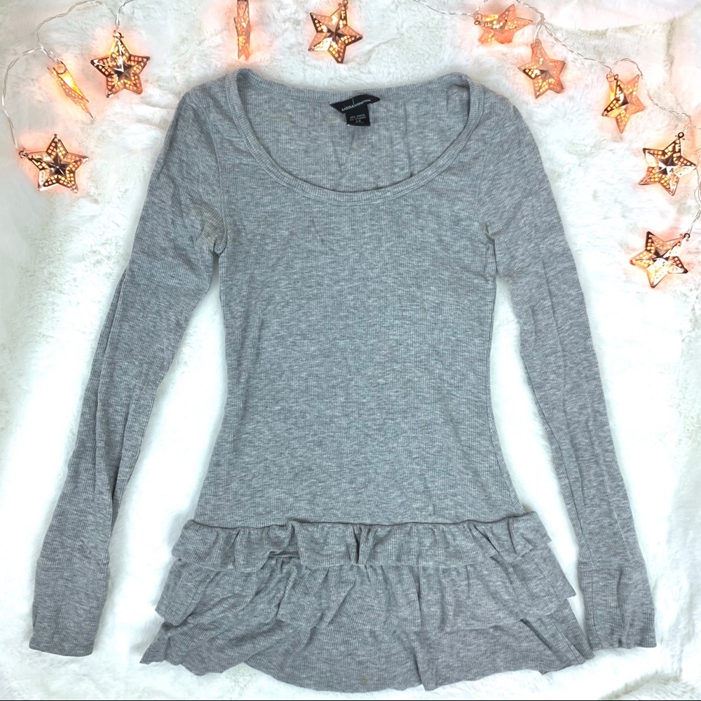 VICTORIA’S SECRET Grey Stretchy Layered XS Top